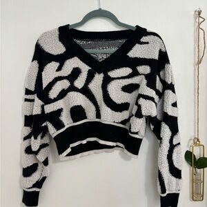 Cropped funky sweater